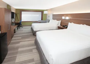 Holiday Inn Express and Suites Detroit/Sterling Heights by IHG hotel thumbnail 5