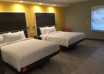 Tru by Hilton Farmville hotel thumbnail 8