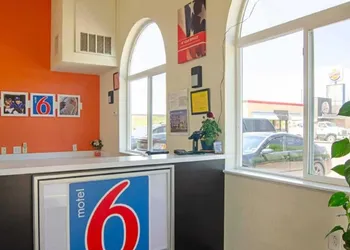 Motel 6 Fort Lupton CO hotel thumbnail 4