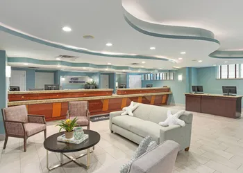 Club Wyndham Towers on the Grove hotel thumbnail 2