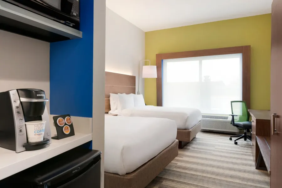 Holiday Inn Express and Suites-Cincinnati NE - Red Bank Road by IHG hotel detail image 6