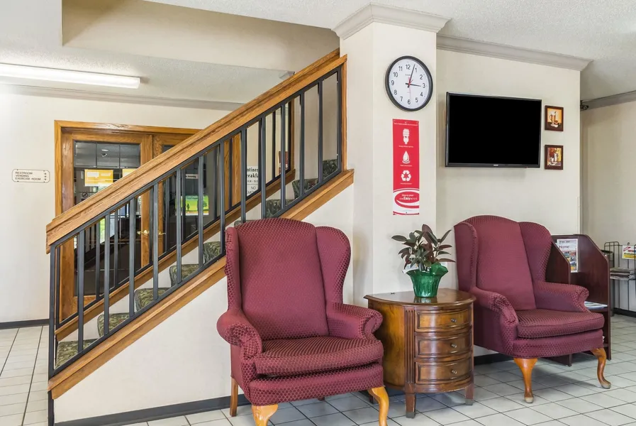 Econo Lodge Sioux Falls North hotel detail image 2