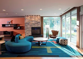 Fairfield Inn & Suites by Marriott Detroit Lakes hotel thumbnail 2