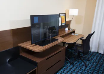 Fairfield Inn & Suites by Marriott Detroit Lakes hotel thumbnail 4