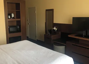 Fairfield Inn & Suites by Marriott Detroit Lakes hotel thumbnail 8