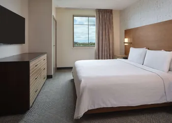 Embassy Suites By Hilton Oahu Kapolei hotel thumbnail 4
