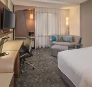 Courtyard by Marriott Wayne Fairfield hotel detail image 7