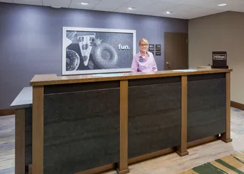 Hampton Inn Spicer Green Lake hotel thumbnail 3