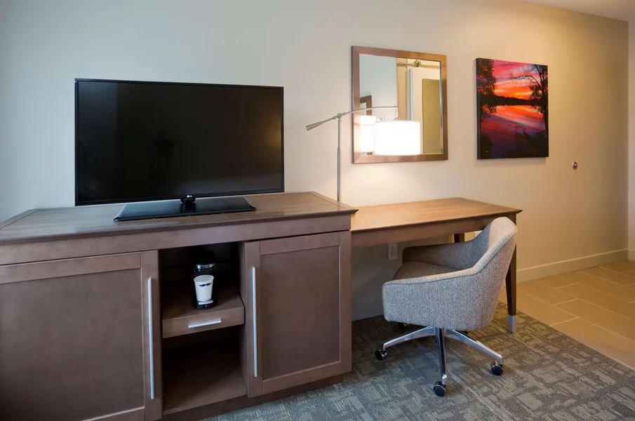 Hampton Inn Spicer Green Lake hotel detail image 6