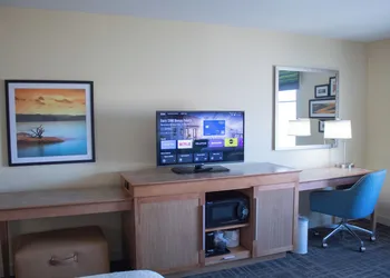Hampton Inn Big Rapids hotel thumbnail 8