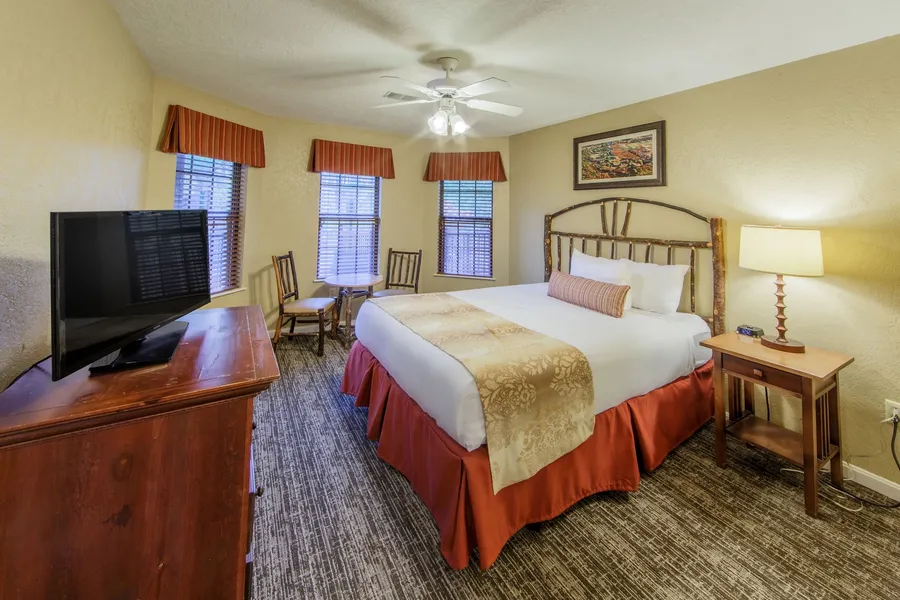 Holiday Inn Club Vacations Oak 'n Spruce Resort hotel detail image 2