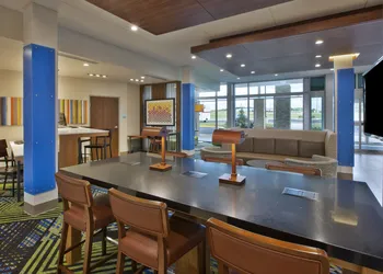 Holiday Inn Express & Suites South Hill by IHG hotel thumbnail 2
