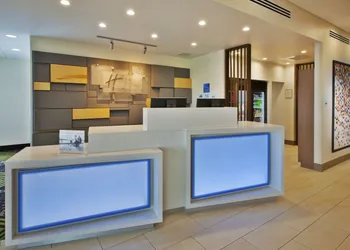 Holiday Inn Express & Suites South Hill by IHG hotel thumbnail 3