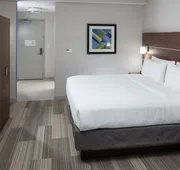 Holiday Inn Express & Suites Orlando at SeaWorld by IHG hotel detail image 5