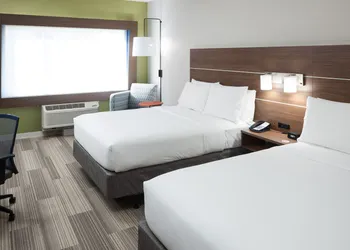 Holiday Inn Express & Suites Orlando at SeaWorld by IHG hotel thumbnail 8