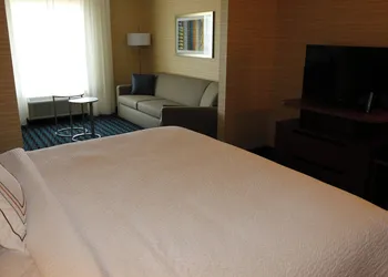 Fairfield Inn & Suites by Marriott Bowling Green hotel thumbnail 4