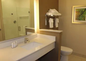 Fairfield Inn & Suites by Marriott Bowling Green hotel thumbnail 8
