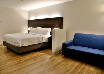 Holiday Inn Express & Suites - Gatineau - Ottawa by IHG hotel thumbnail 5