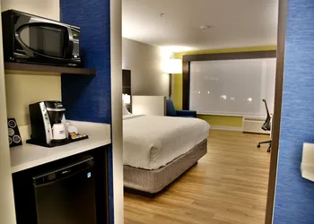 Holiday Inn Express & Suites - Gatineau - Ottawa by IHG hotel thumbnail 7