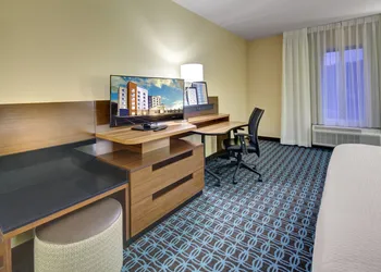 Fairfield Inn & Suites by Marriott Asheville Tunnel Road hotel thumbnail 5