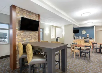 AmericInn by Wyndham Humboldt hotel thumbnail 3