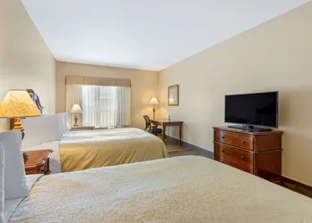 Best Western Plus Fossil Country Inn & Suites hotel thumbnail 5