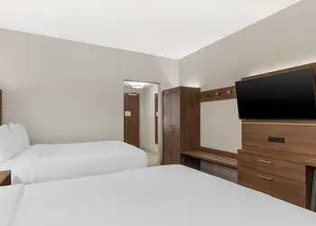 Holiday Inn Express Spring Hill by IHG hotel thumbnail 5