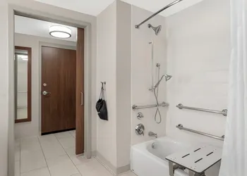 Holiday Inn Express Spring Hill by IHG hotel thumbnail 6