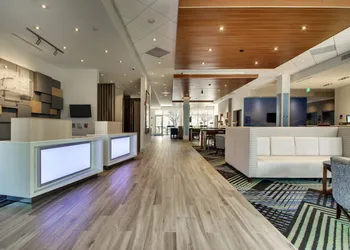 Holiday Inn Express & Suites Summerville by IHG hotel thumbnail 2