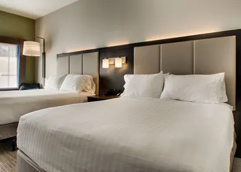 Holiday Inn Express & Suites Summerville by IHG hotel thumbnail 5