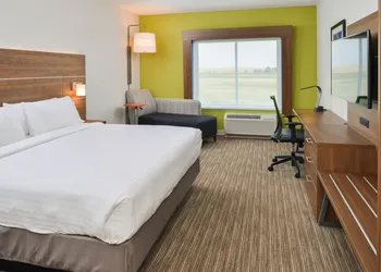 Holiday Inn Express & Suites Chadron by IHG hotel thumbnail 3