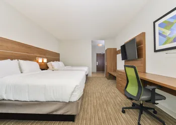 Holiday Inn Express & Suites Chadron by IHG hotel thumbnail 4