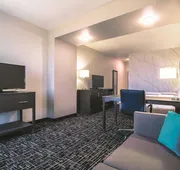 La Quinta Inn & Suites by Wyndham Pampa hotel detail image 7