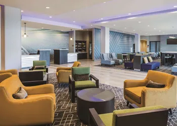 La Quinta Inn & Suites by Wyndham Atlanta South - McDonough hotel thumbnail 3