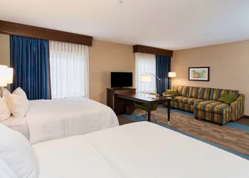 Hampton Inn & Suites Duluth North/Mall Area hotel thumbnail 5