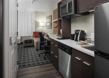 TownePlace Suites by Marriott Tampa South hotel thumbnail 8