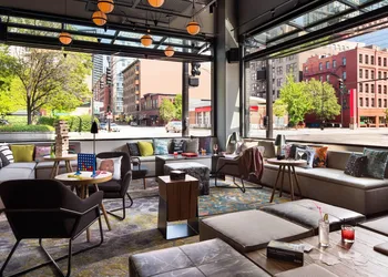 Moxy Chicago Downtown hotel thumbnail 2
