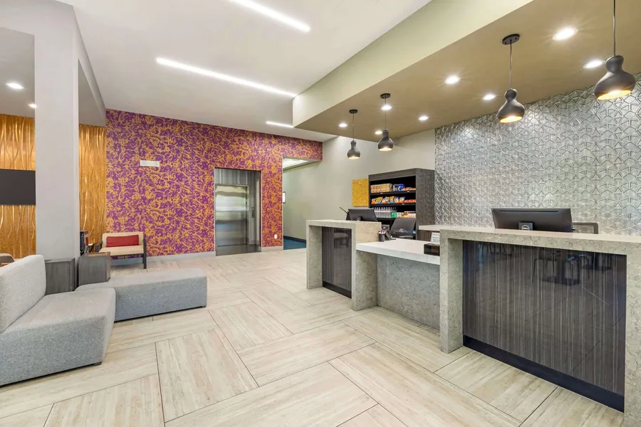 Best Western Plus Temecula Wine Country Hotel &Suites hotel detail image 2