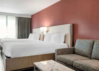 Best Western Plus Temecula Wine Country Hotel &Suites hotel thumbnail 4