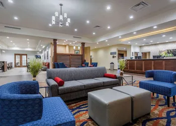 Comfort Suites Bowling Green Southeast hotel thumbnail 3