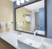 Days Inn & Suites Grand Rapids Near Downtown hotel detail image 7
