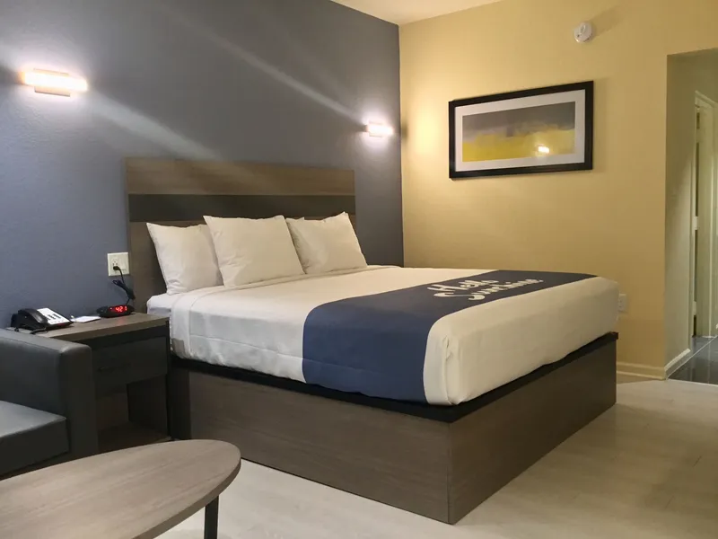 Days Inn by Wyndham Freeport hotel detail image 6