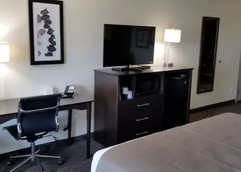 AmericInn by Wyndham Sioux Falls North hotel thumbnail 8