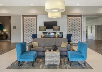 Best Western Plus Parkside Inn & Suites hotel thumbnail 3