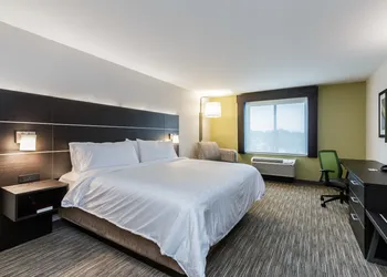 Holiday Inn Express & Suites - South Bend Casino by IHG hotel thumbnail 5
