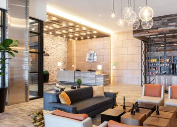 Holiday Inn & Suites Nashville Downtown - Broadway by IHG hotel thumbnail 3