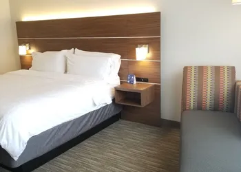 Holiday Inn Express & Suites Elko by IHG hotel thumbnail 7