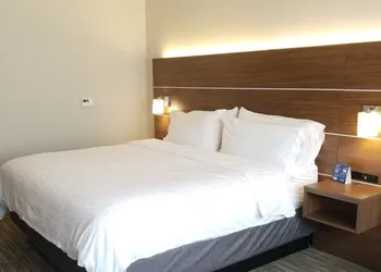 Holiday Inn Express & Suites Elko by IHG hotel thumbnail 8