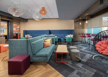 Tru By Hilton El Paso East Loop 375 hotel thumbnail 4