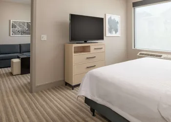 Homewood Suites by Hilton Belmont hotel thumbnail 8
